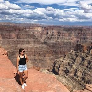 Meet your Posher, Shay